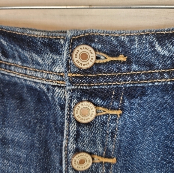 KANCAN FOR MAURICES BUTTON FRONT CUT OFF DISTRESSED JEAN SHORTS, SZ 30 - Picture 4 of 9